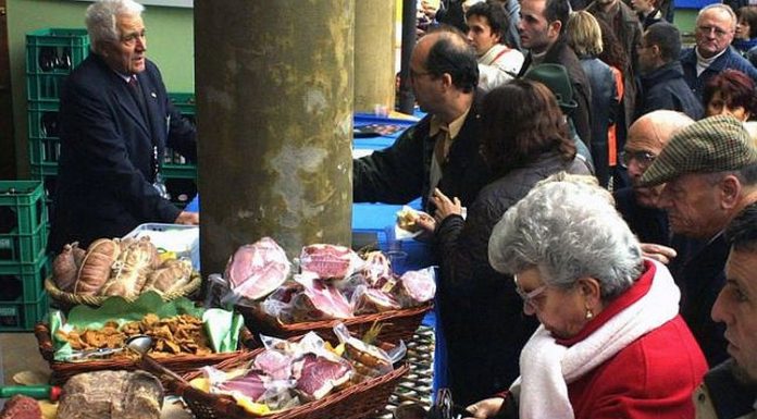 Festivalul „Pomana Porcului” a debutat în acest weekend la Râmnicu Sărat