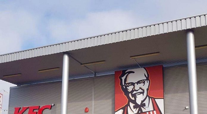 KFC deschide primul restaurant din Botoşani, cu sistem de comandă fusion