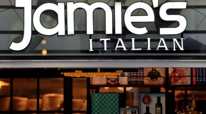 Lanţul de restaurante al lui Jamie Oliver are datorii de 80 de milioane de euro