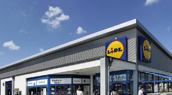 LIDL îşi închide magazinele mai devreme pentru a face economie la curent; Află la ce oră se închid