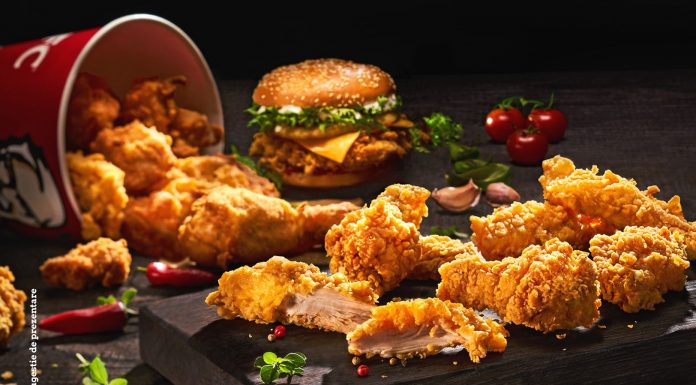 KFC lansează proiectul „Bucătărie pe bune”, permiţând fanilor puiului prăjit să îi viziteze bucătăriile