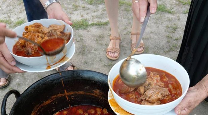 Festivalul Ceaunelor debutează mâine în Parcul Naţional