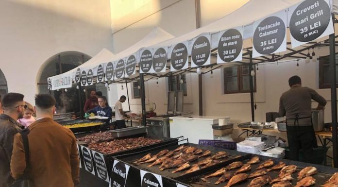 A început Festivalul Fructelor de mare în Satu Mare, sub oblăduirea Tavernei Racilor