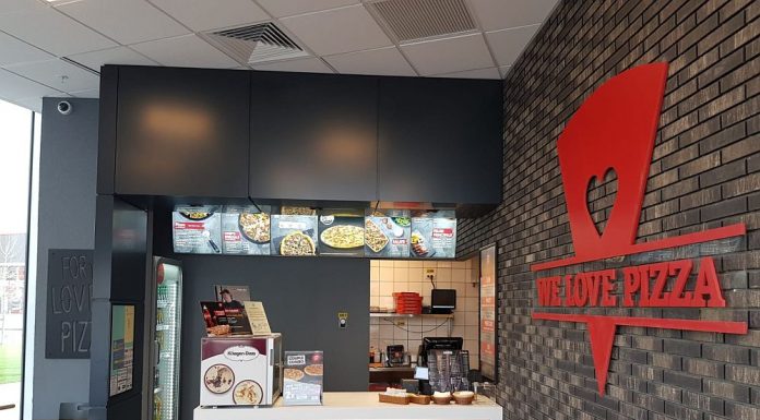 Pizza Hut Delivery deschide o nouă unitate la Oradea, o premieră în acea zonă