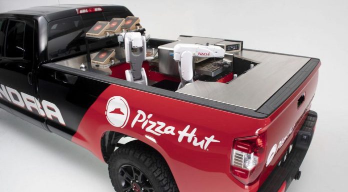 Pizza Hut și Toyota lansează o mașină de pizza robotizată, pe bază de hidrogen