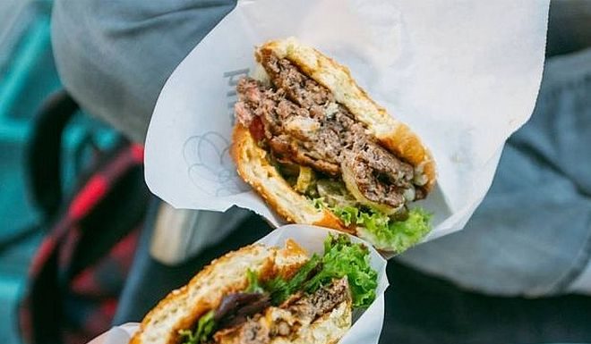 Românii au mâncat de la McDonald’s de Cententar, conform Foodpanda