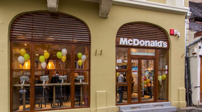 McDonald’s inaugurează două noi restaurante la Sibiu şi Bragadiru