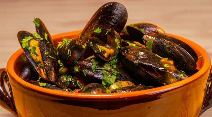 Un nou restaurant din Sibiu are master chefi în bucătărie; Cătălin Scărlătescu găteşte la Chef Arena