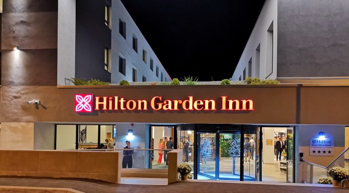 Am fost la inaugurarea lui Hilton Garden Inn, primul hotel dintr-un aeroport din România