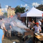 Primarul Robu de la Timişoara a pus gând rău grătarelor făcute în aer liber şi manelelor; Fără fum la evenimente publice de acum încolo!?