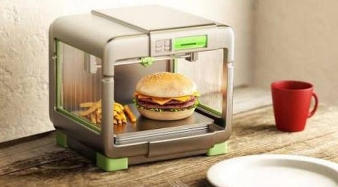 Cel mai nou trend culinar din 2020: burgerul scos la imprimanta 3D