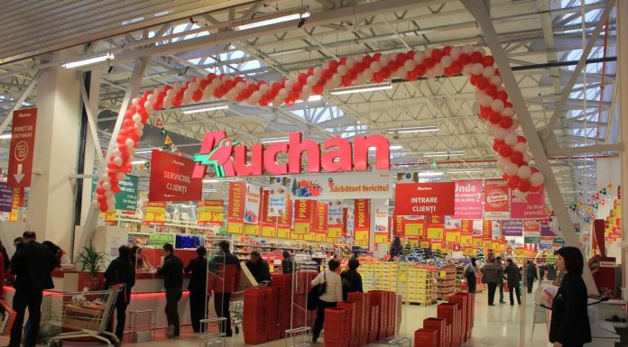 Magazinele Auchan vor avea case dedicate pentru cei în vârstă, dar şi pentru ONG-uri care ajută persoanele bolnave