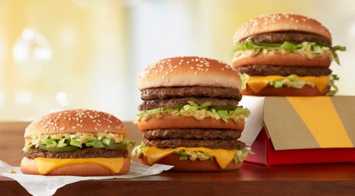 McDonald’s a lansat un Big Mac gigantic, cu 4 chiftele de carne, dar şi un Big Mac Mini
