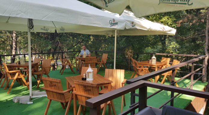 Hop Garden Parc este cel mai nou local din Bucureşti; Se află în Parcul Drumul Taberei şi are o terasă generoasă