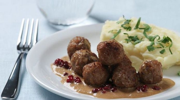 IKEA lansează chifteluţele vegetale şi în România; Iată ce ingrediente au