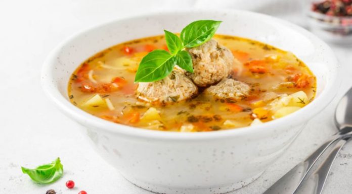 Ce au căutat românii pe Google în domeniul culinar în 2020? Ciorba de perişoare şi ardeii umpluţi au făcut senzaţie