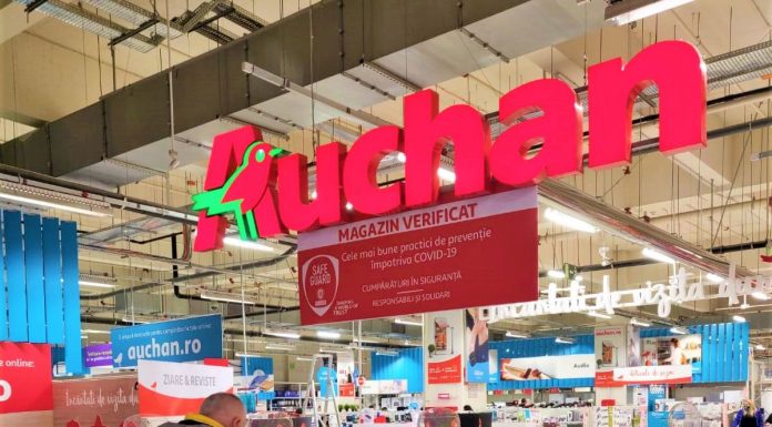 Glovo şi Auchan extind parteneriatul, livrează preparate gătite din zona gastro de hipermarket