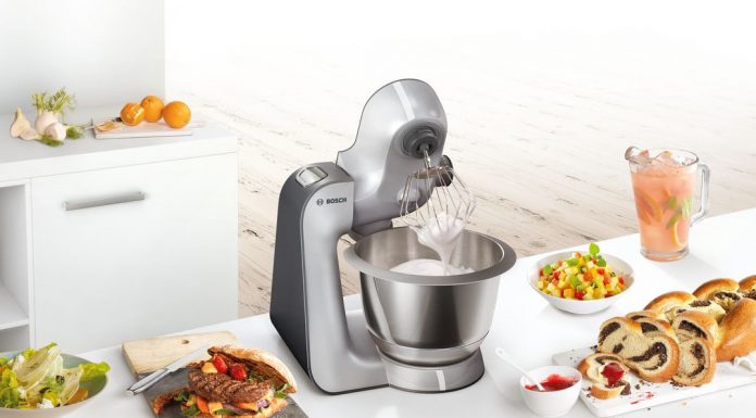Cel mai bun robot de bucătărie din oferta eMAG până în 1.500 lei: Bosch MUM58364 – aparatul ideal pentru orice task din bucătărie Bosch MUM58364