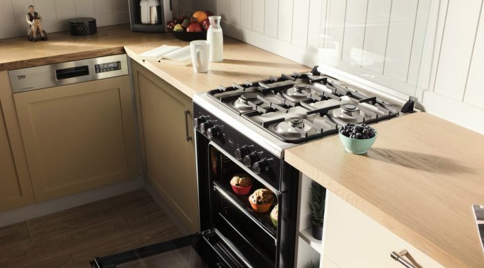 Top 5 cele mai bune aragazuri cu cuptor electric sub 1.500 de lei, la mijloc de primăvară 2021 Aragazuri