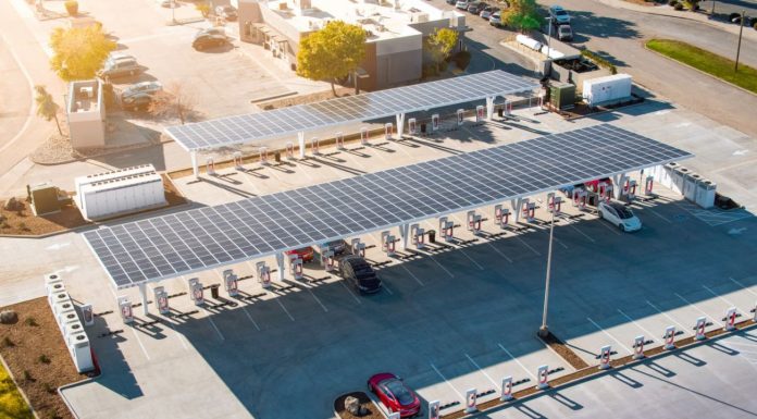 Elon Musk vrea să înfiinţeze restaurante Tesla, a înregistrat deja drepturi de autor