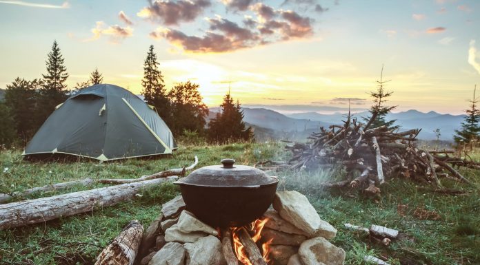 LIDL te pregătește pentru un camping ca la carte; Grătar, arzător camping, rucsac frigorific și multe altele disponibile din 17 iunie LIDL