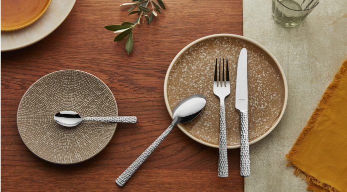 Cele mai bune 5 seturi de tacâmuri la sub 300 de lei Tacâmuri