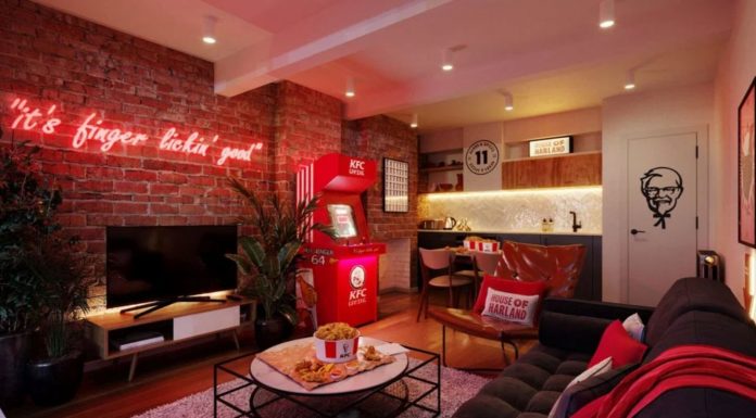 Hotelul KFC s-a deschis şi are pui prăjit la discreţie, cinema privat