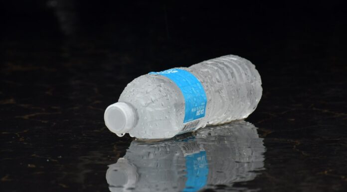 Apa îmbuteliată se va scumpi de la 1 octombrie, cu aproximativ 20%; Iată motivele