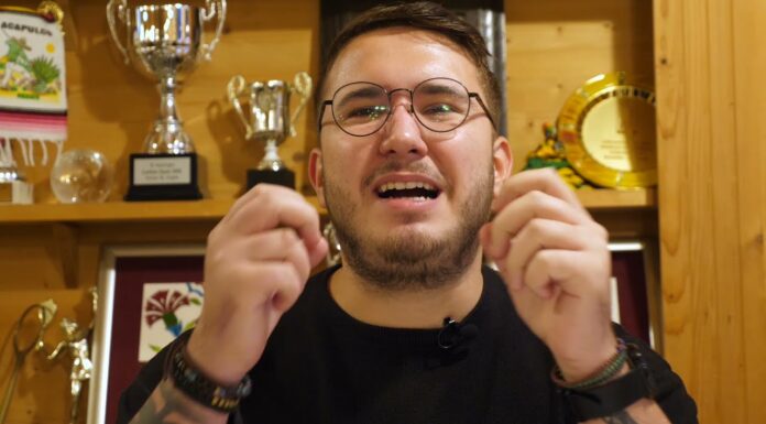 Degustăm cu Denis la restaurantul Snow din Sinaia mușchi de vită și clătită umplută cu pulpă de pui