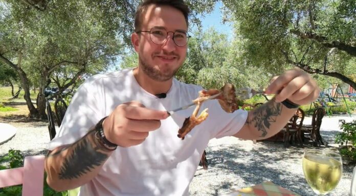 Am luat masa într-o plantație de măslini în Creta