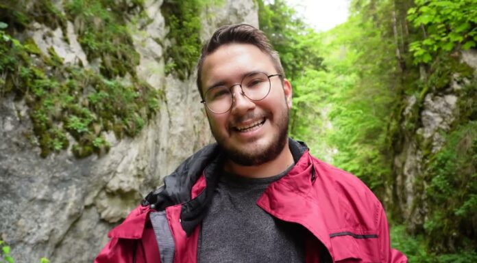 Pastramă de oaie cu mămăliguță la stână în Bran – Cabana Curmătura