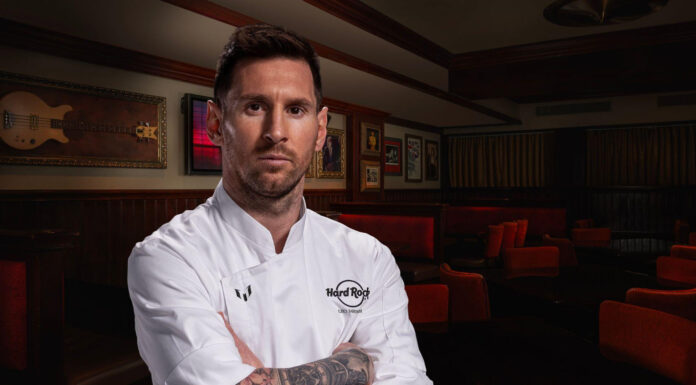 Noul Messi Chicken Sandwich ajunge la Hard Rock Cafe Bucureşti