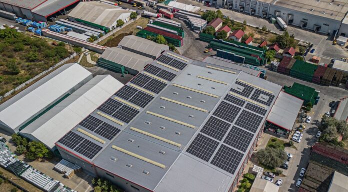 Tuborg România funcţionează cu energie verde, folosind un sistem fotovoltaic