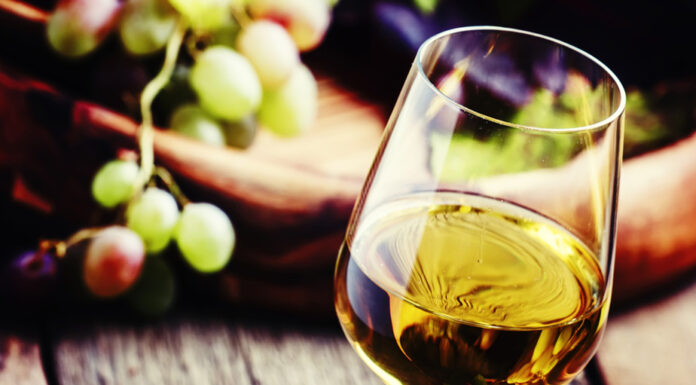 Feteasca Regală, vin românesc, lider în pesticide în supermarketurile britanice