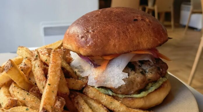 UNDE SĂ MĂNÂNCI ÎN BUCUREȘTI•MOM•FOIETAJ FINE DINING SI Bánh mì🍔