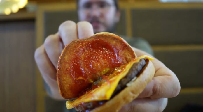 Fryday vs McDonald’s: Cine are cei mai buni cartofi prăjiți și burgeri?