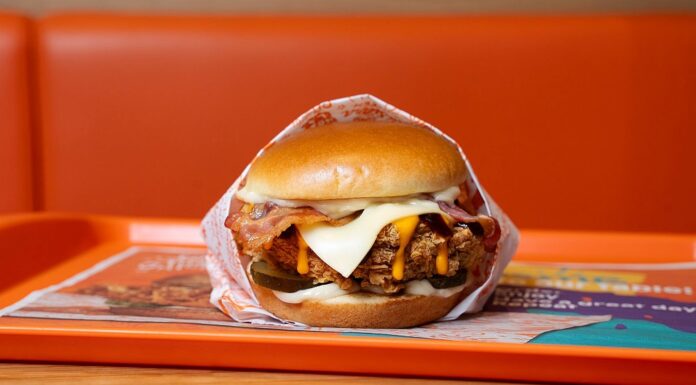 Popeyes lansează Bacon & BBQ, primul său meniu de iarnă; Ce are special?