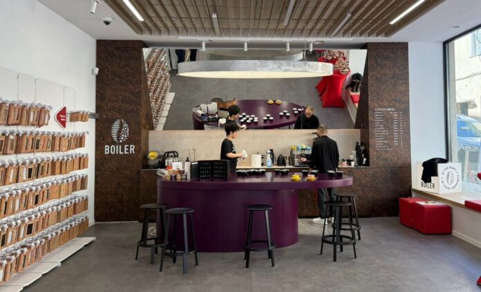 Vodafone Brașov cu cafenea Boiler